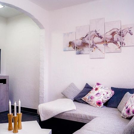 Moderne Ferienwohnung auf idyllischem Reiterhof nähe Burg Eltz Münstermaifeld Exterior foto