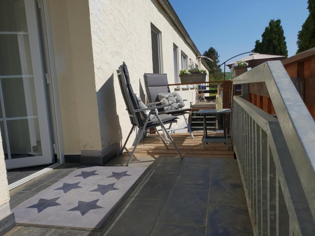 Moderne Ferienwohnung auf idyllischem Reiterhof nähe Burg Eltz Münstermaifeld Exterior foto